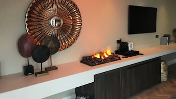 Junior Suite | Minibar, Zimmersafe, Schreibtisch, laptopgeeigneter Arbeitsplatz