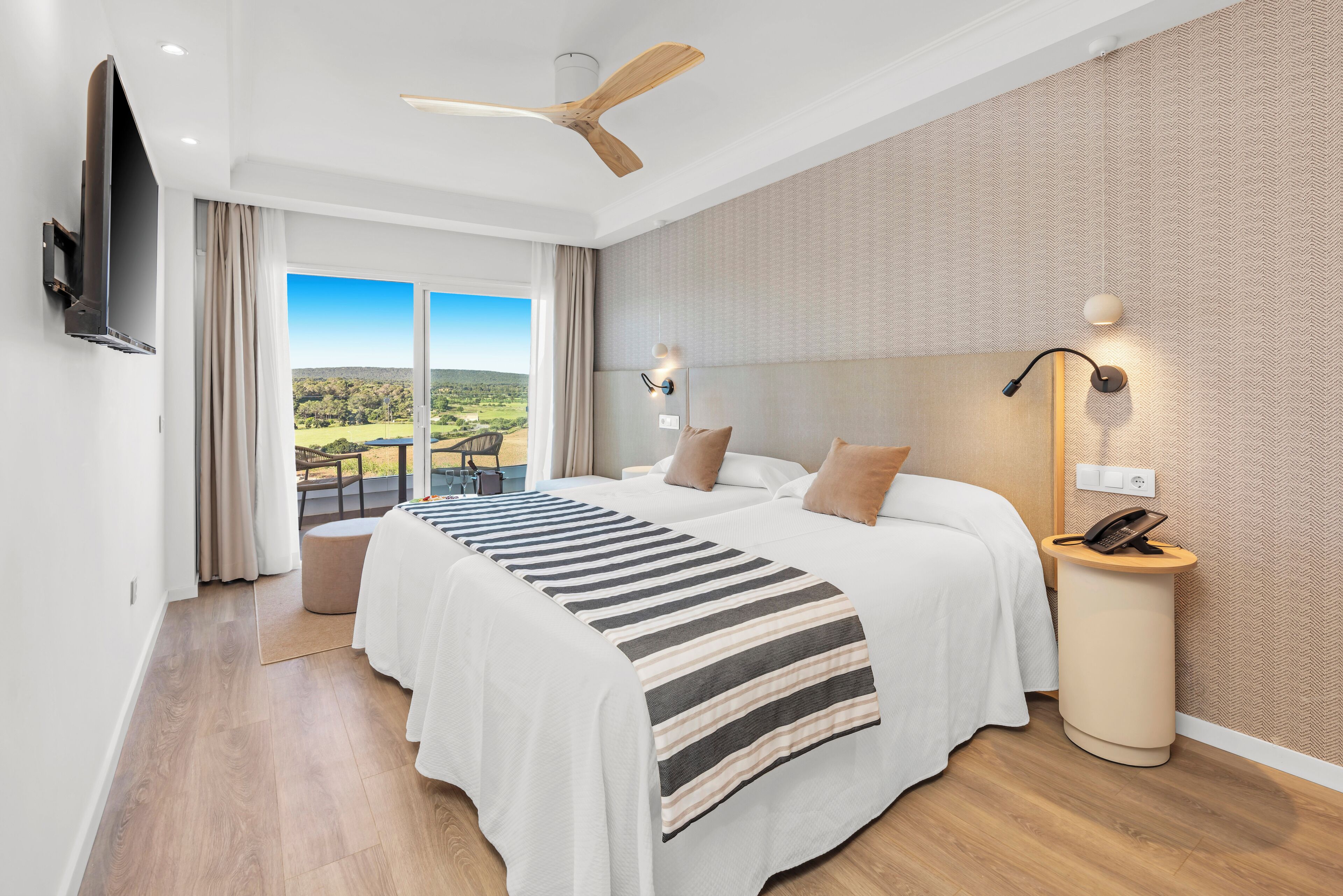 Superior Double Room, Balcony