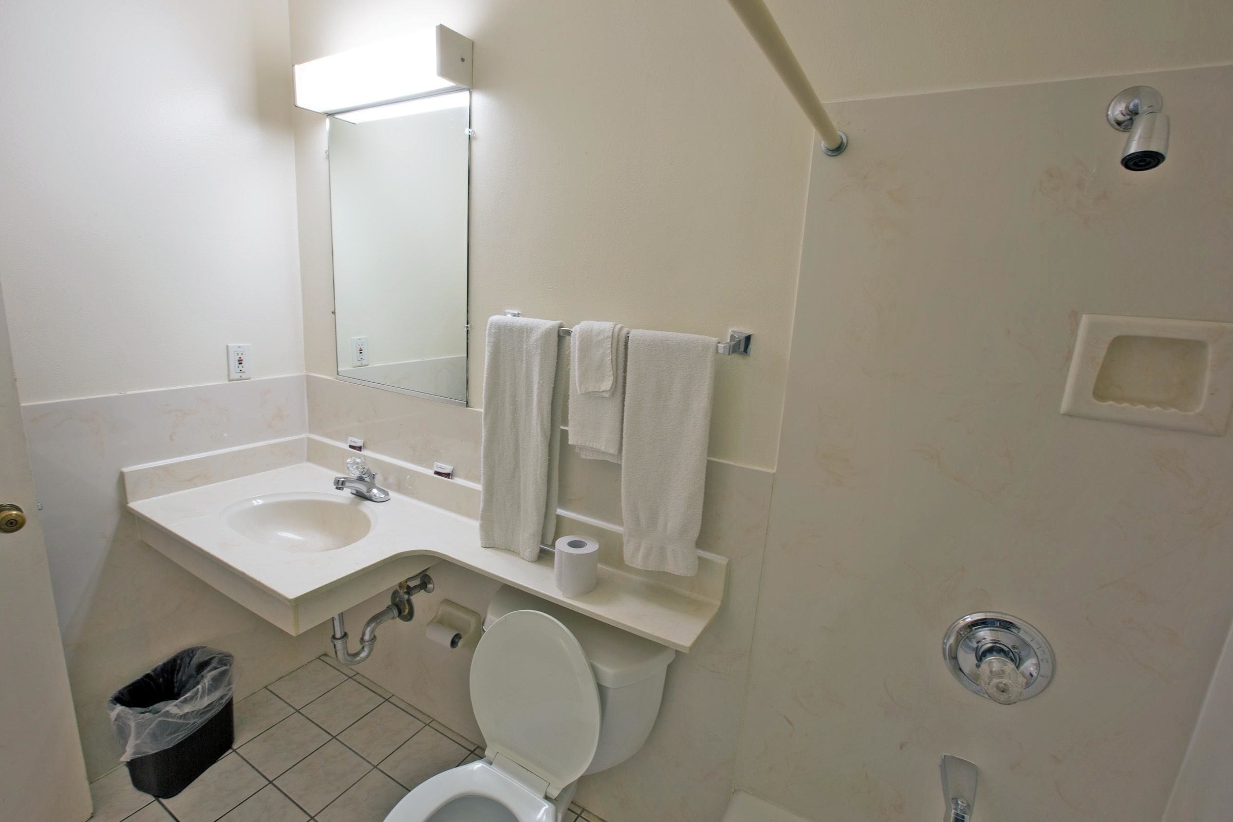 淋浴設備、毛巾