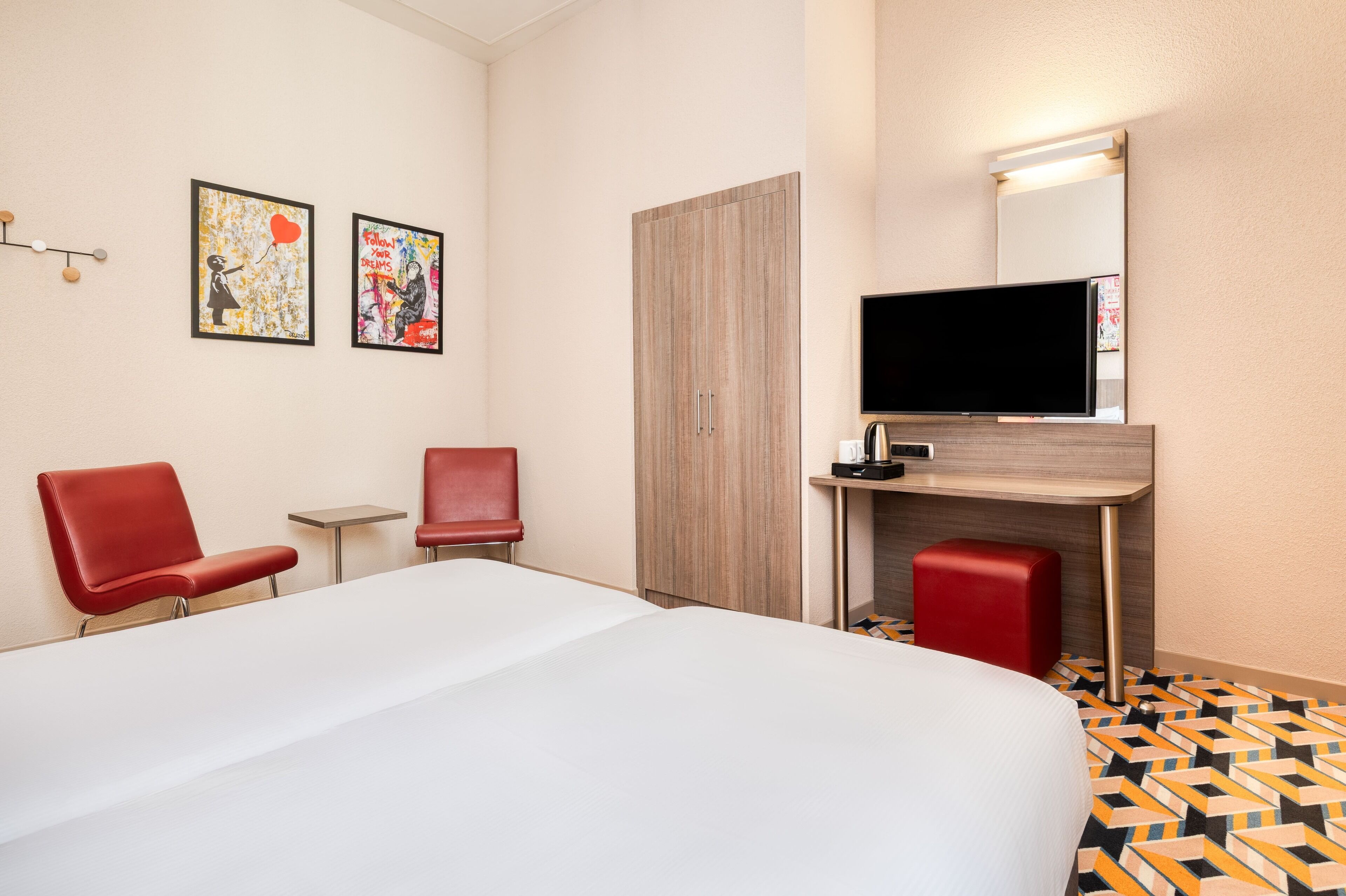 in-room safe, desk, soundproofing, iron/ironing board