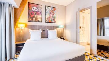 Premium Double Room, 1 Katil Raja (King) | Peti besi dalam bilik, meja, kalis bunyi, seterika/papan seterika