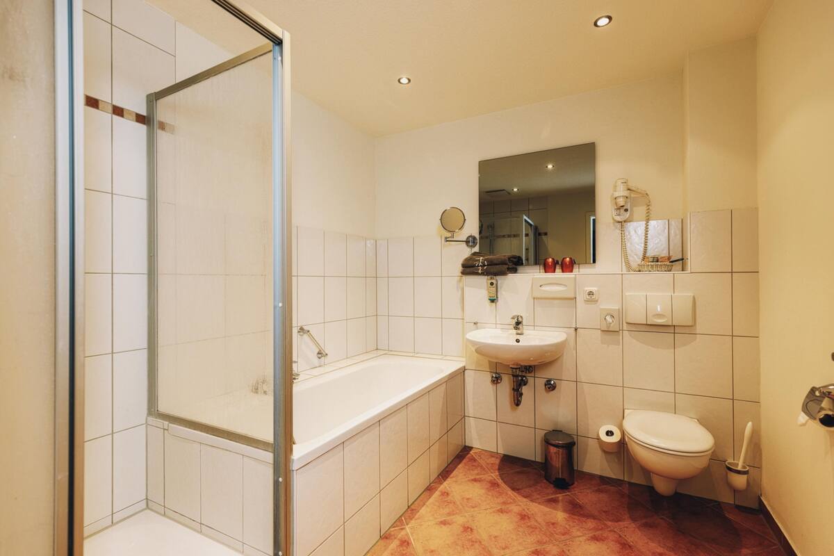 superior room | bathroom | free toiletries, hair dryer, towels, soap