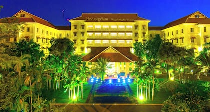 Royal Angkor Resort & Spa