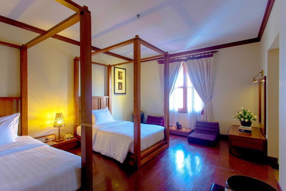 Premium bedding, Select Comfort beds, in-room safe, desk