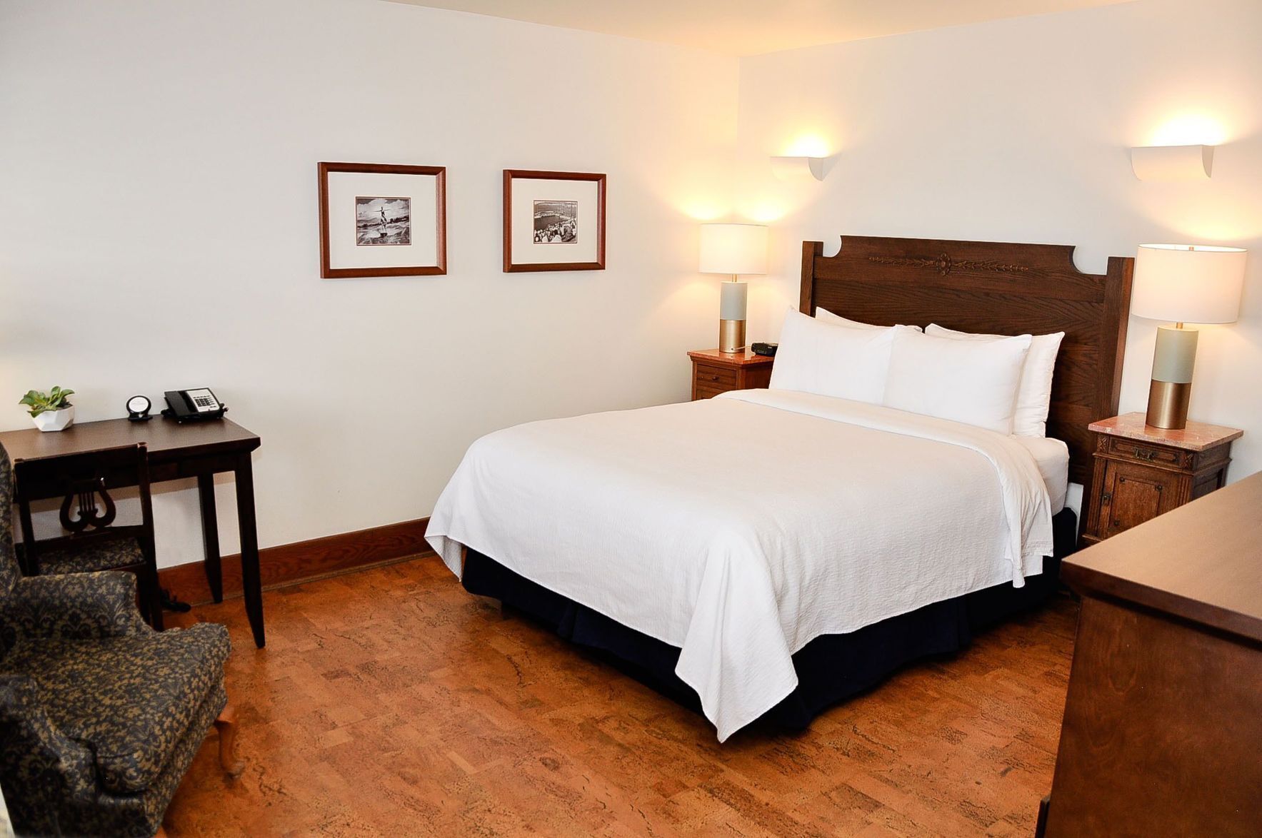 Premium bedding, pillow-top beds, minibar, in-room safe