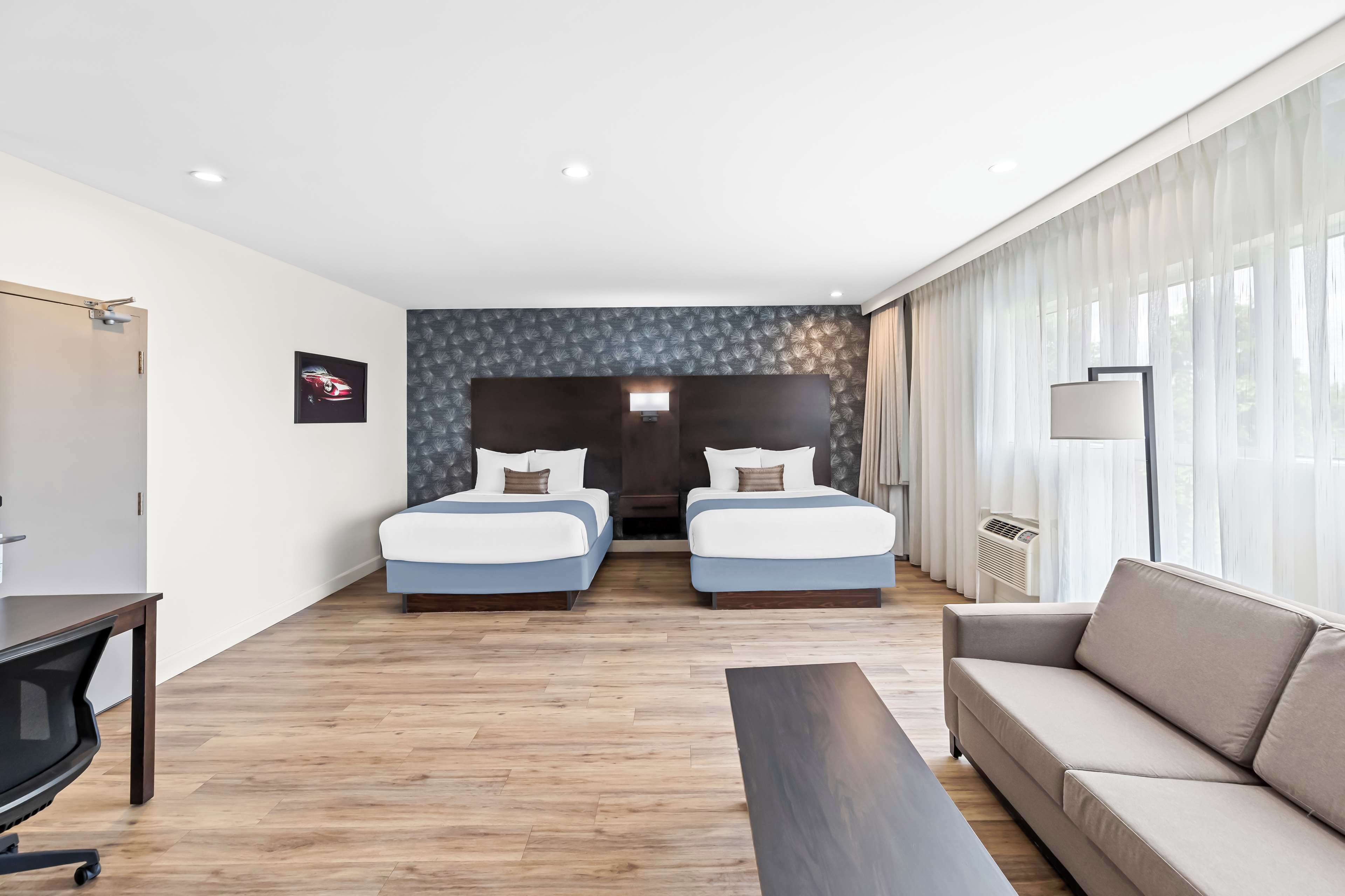 family room, multiple beds, non smoking, refrigerator (with sofabed) | individually decorated, individually furnished, desk, laptop workspace