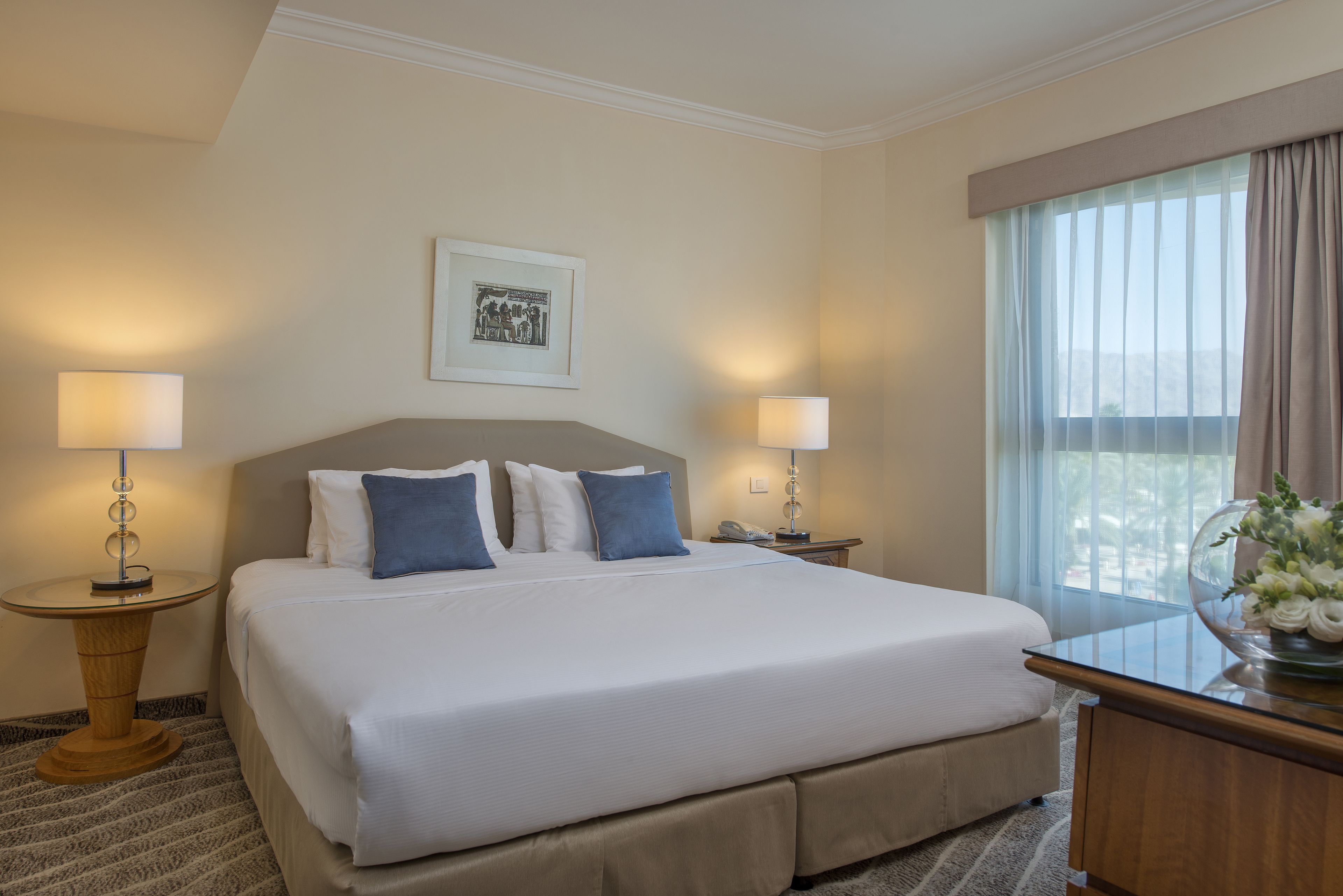 family suite (deluxe) | 1 bedroom, hypo-allergenic bedding, minibar, in-room safe