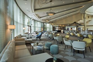 Lobby sitting area - Queen of Sheba Eilat Hotel (Eilat)