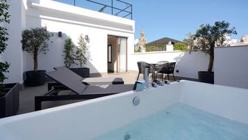 Premium Room, Terrace with Jacuzzi | Terraza o patio