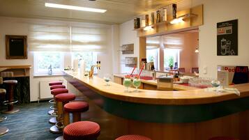 2 restaurants, breakfast, lunch, dinner served; German cuisine