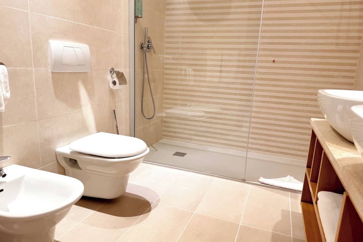 exclusive suite, 2 bedrooms, 2 bathrooms, sea view | bathroom | shower, free toiletries, hair dryer, bidet