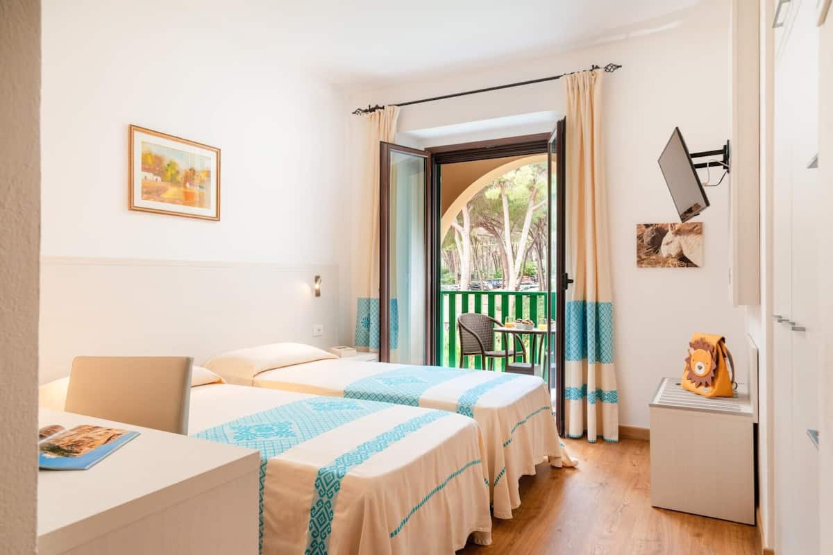 Minibar, coffre-fort, bureau, accĂšs au Wi-Fi (inclus)