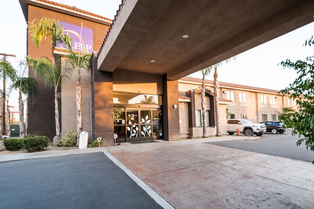 Sleep Inn & Suites Bakersfield North