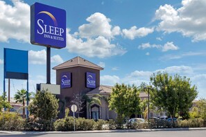 Exterior - Sleep Inn & Suites Bakersfield North (Bakersfield)
