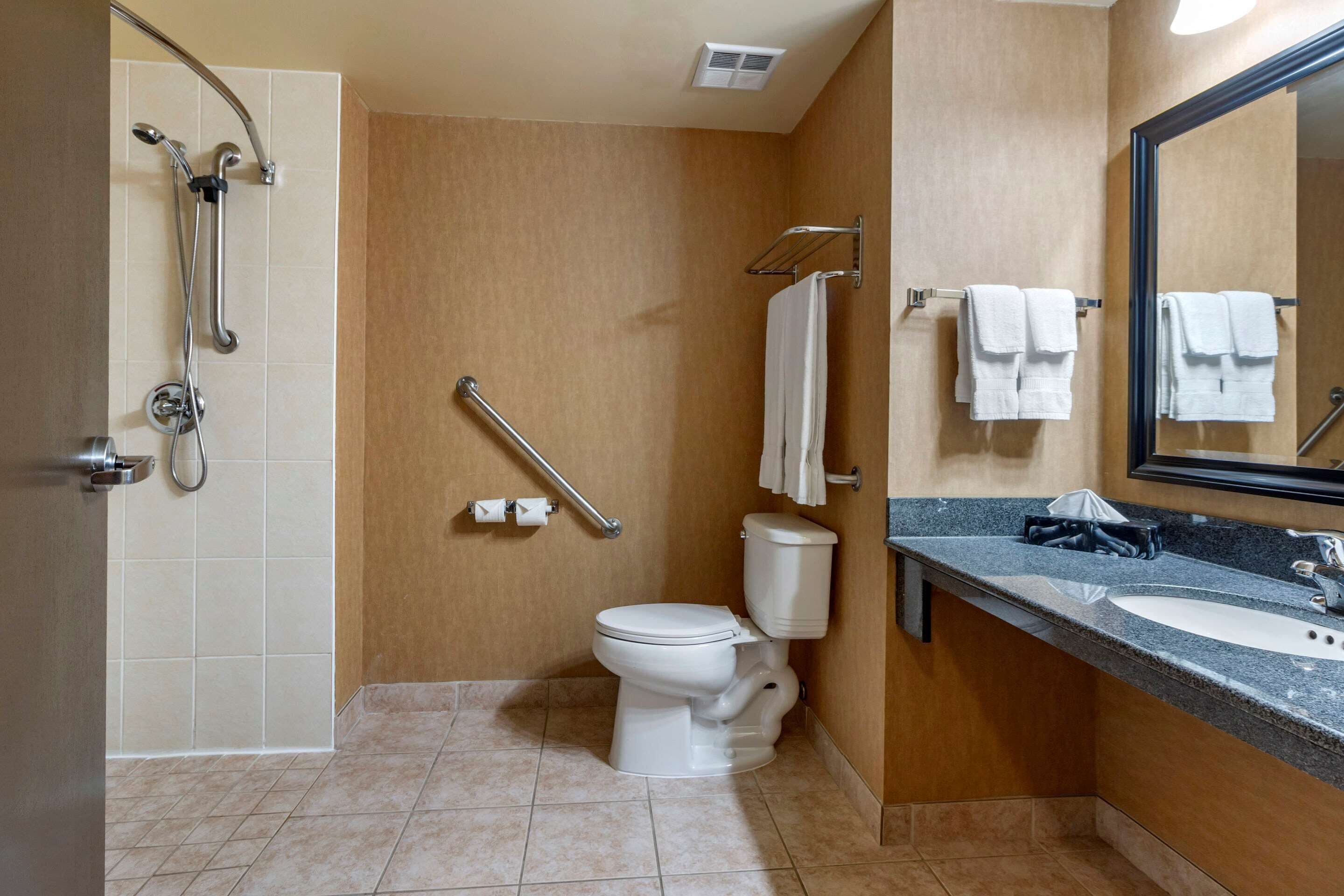 premium bedding, pillow-top beds, desk, blackout curtains