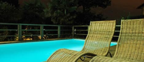 Outdoor pool, sun loungers