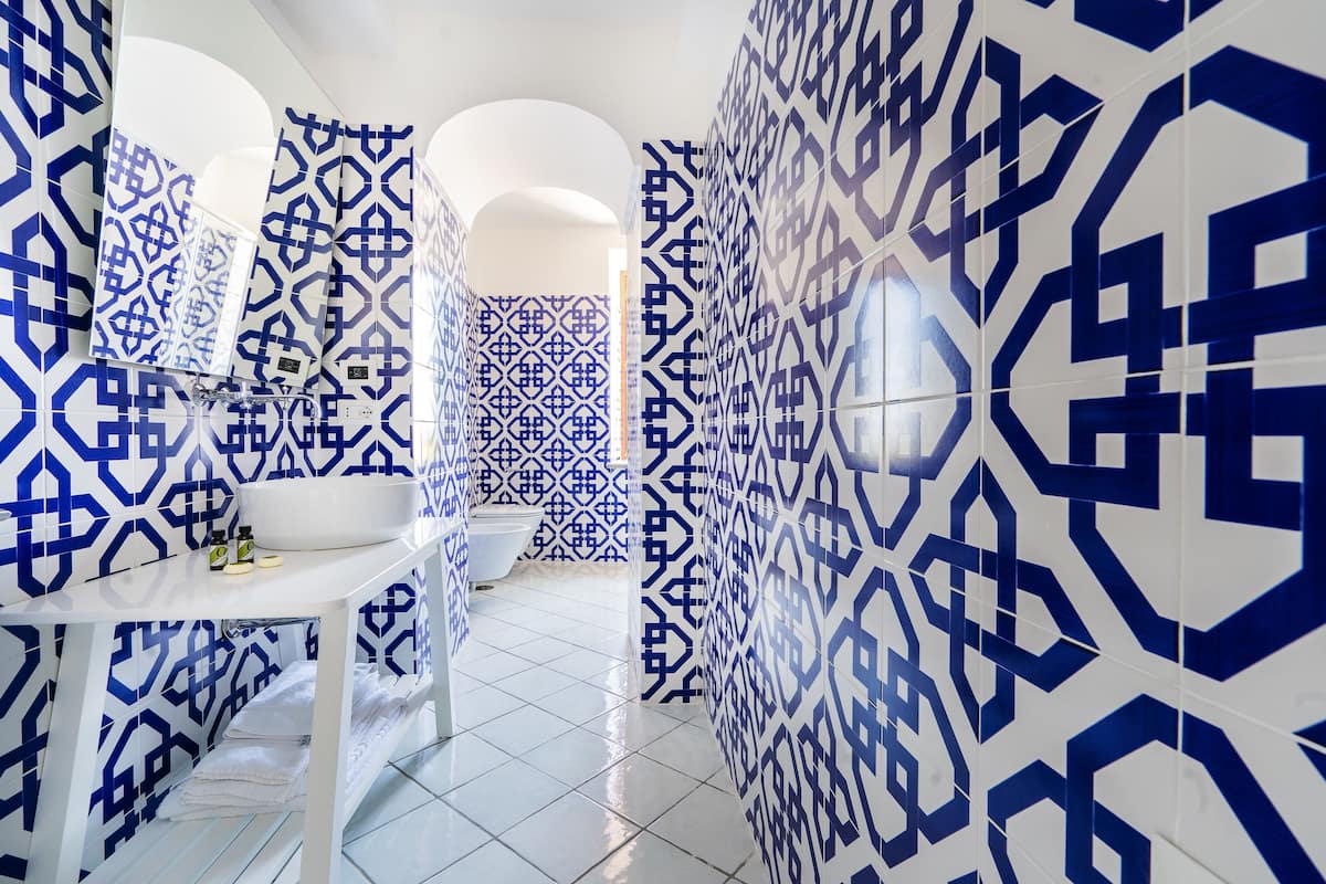 family room, sea view | premium bedding, minibar, in-room safe, desk