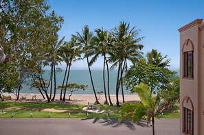 Beach/ocean view - Alassio Palm Cove (Palm Cove)