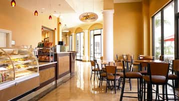 Breakfast, lunch, dinner served; Italian cuisine