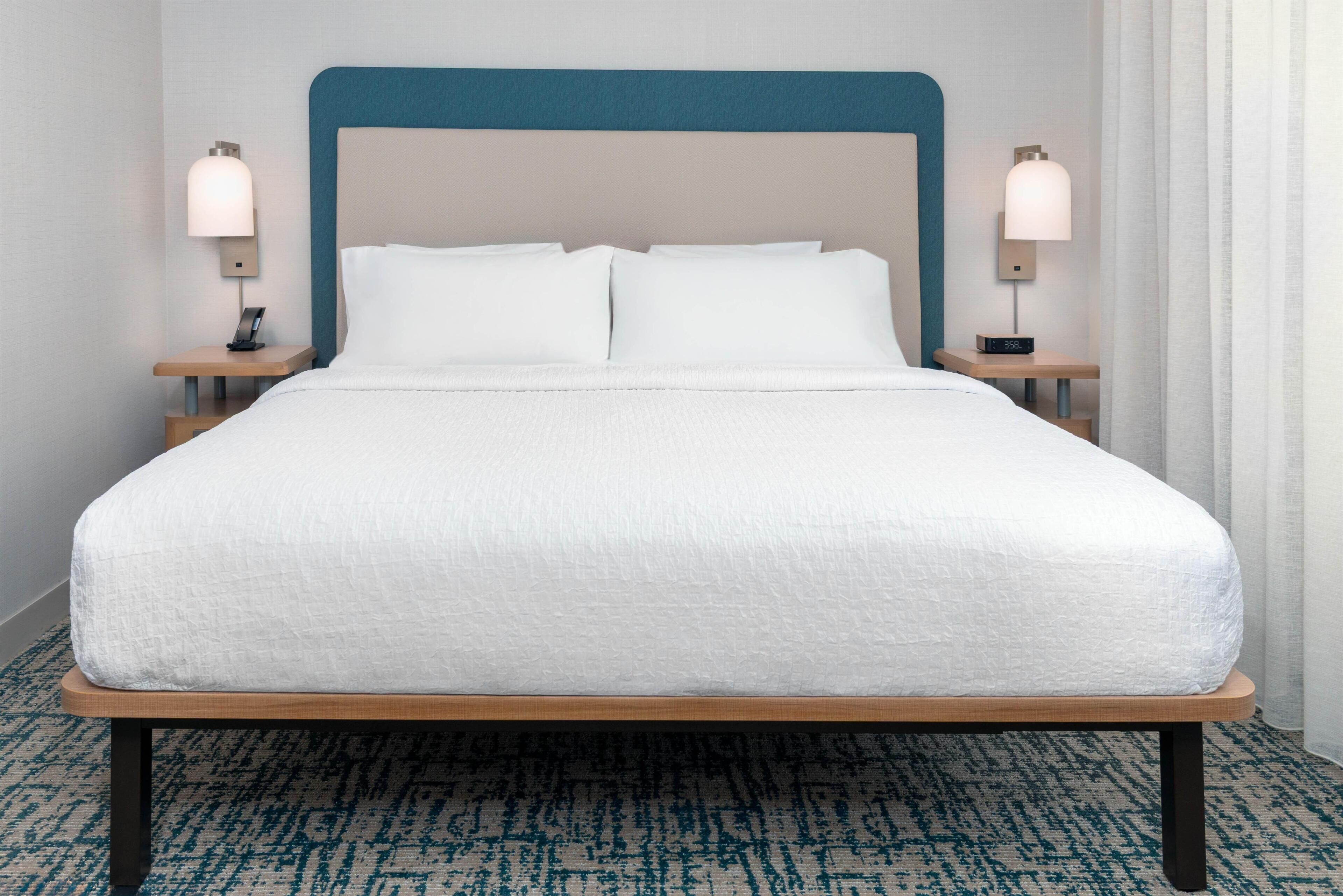 Suite estudio, 1 cama Queen size | Ropa de cama de alta calidad y caja de seguridad en la habitación 