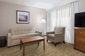 Premium bedding, in-room safe, desk, iron/ironing board - Homewood Suites by Hilton Holyoke-Springfield/North (Holyoke)