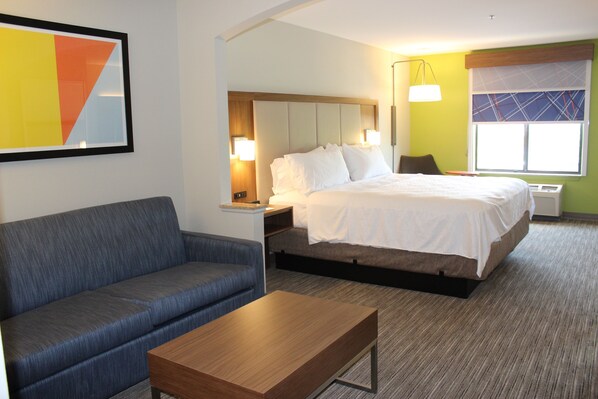 In-room safe, desk, iron/ironing board, free WiFi