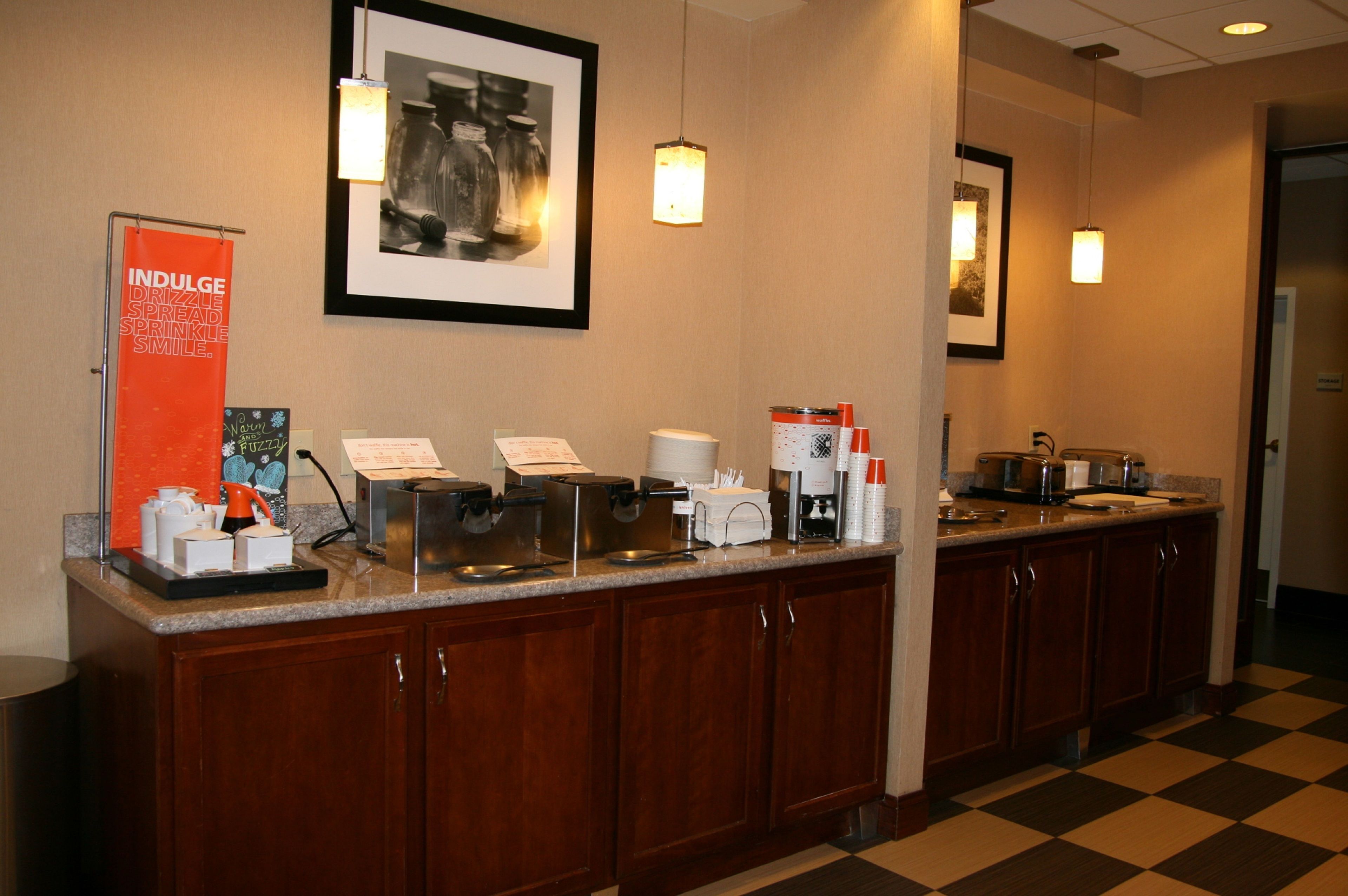 含每日吃到飽早餐