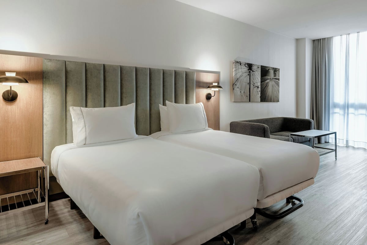 Phòng Tiêu chuẩn, 1 giường đơn | Bộ đồ giường cao cấp, minibar, két bảo mật tại phòng, bàn 