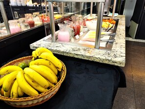Petit déjeuner buffet