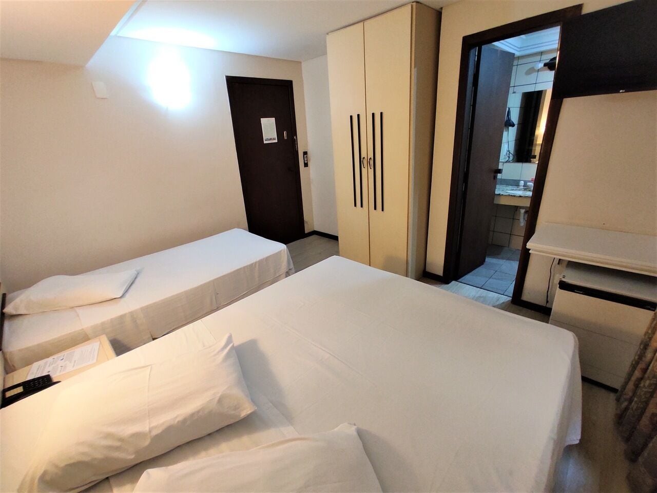 Photo - Granville Hotel