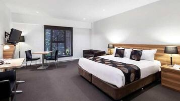 Executive Room, 1 King Bed