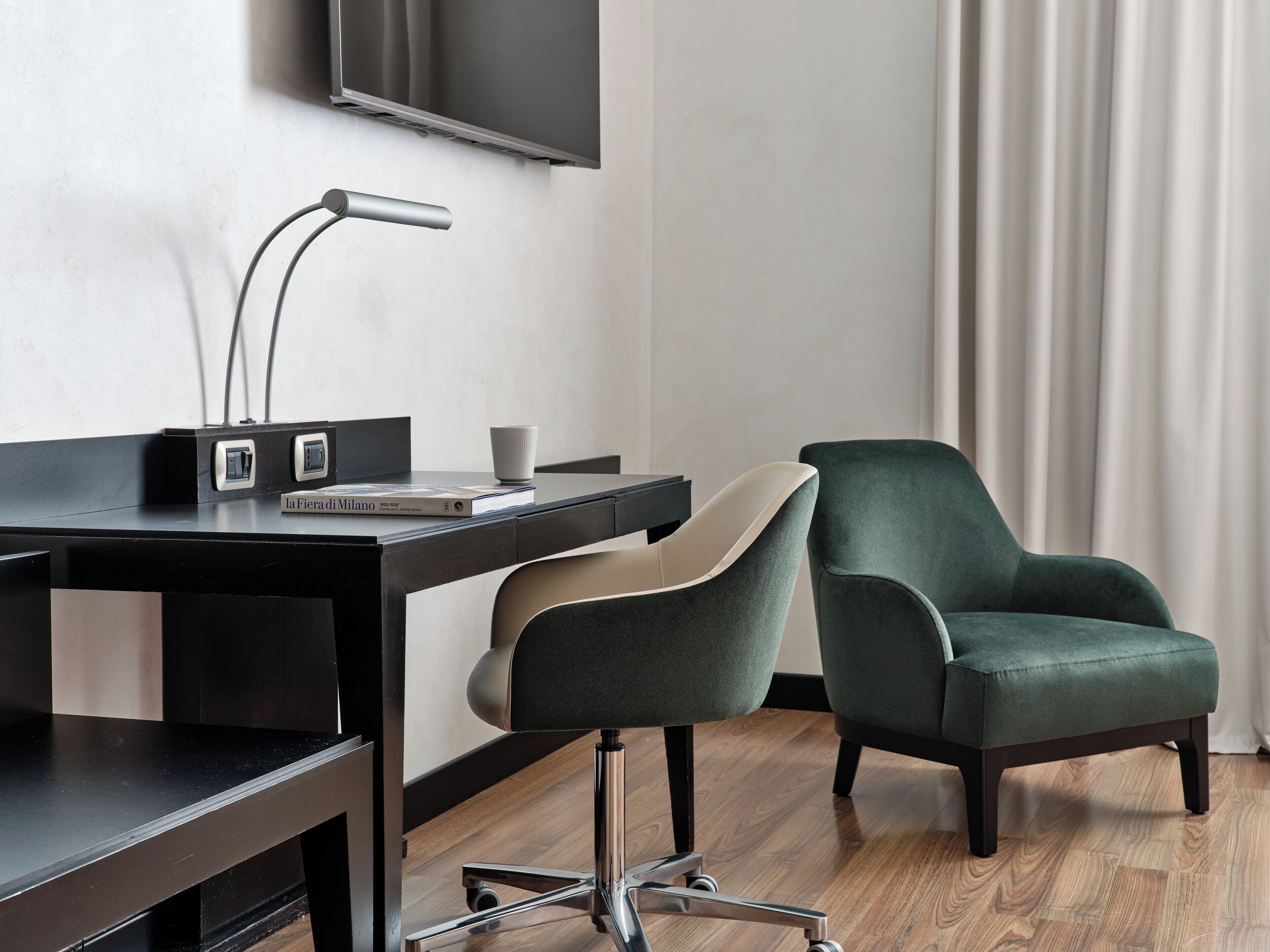 1 bedroom, minibar, in-room safe, desk