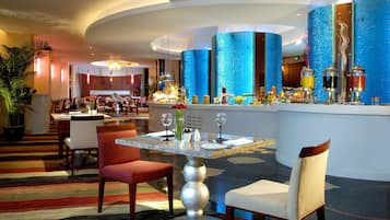 Desayuno (CNY 171 por persona)