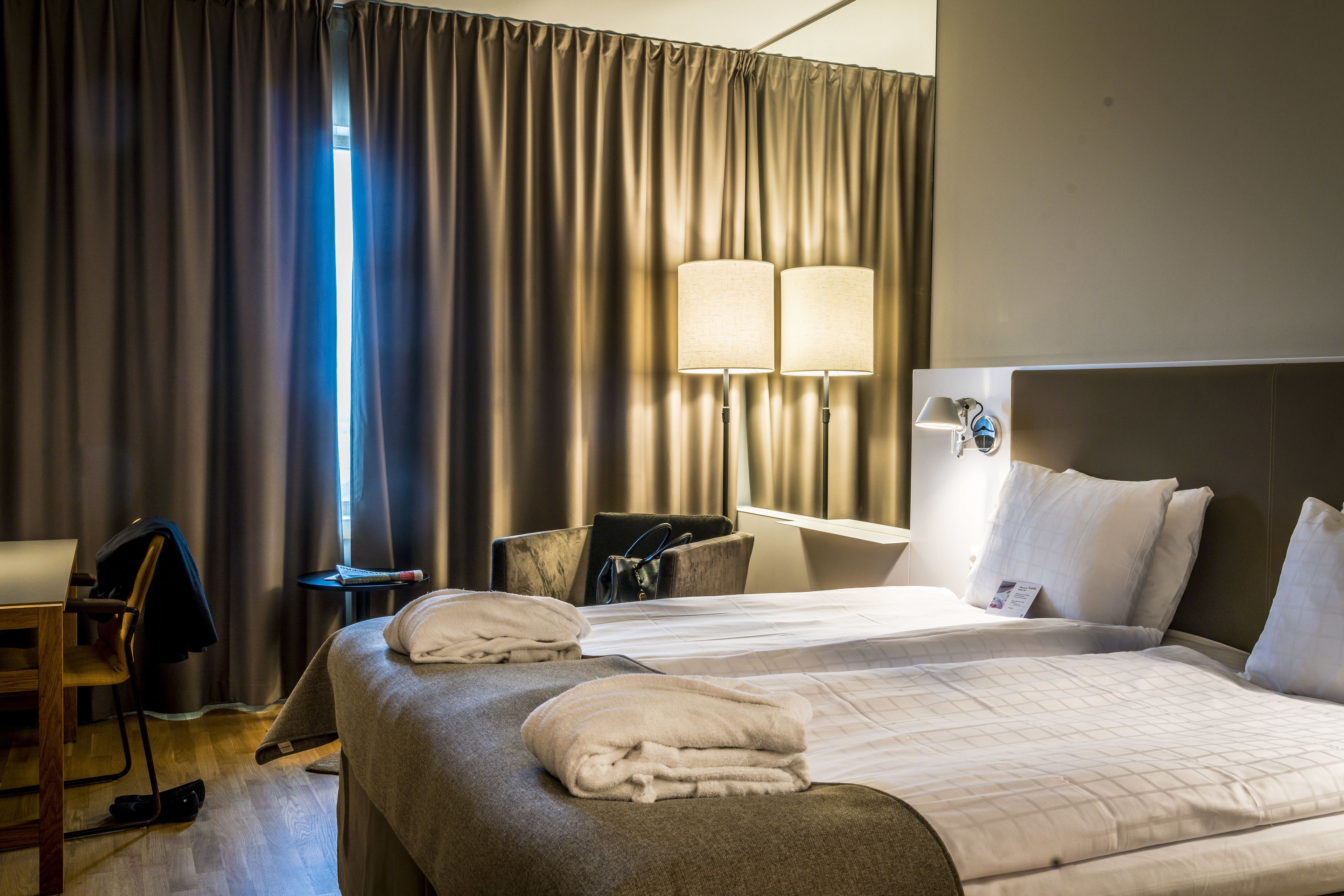 superior twin room | desk, iron/ironing board, free cots/infant beds, free wifi