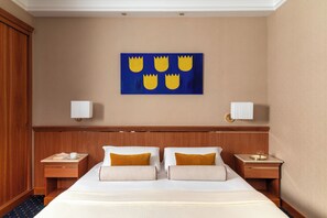 Triple Room, Mobility Accessible | Hypo-allergenic bedding, memory-foam beds, minibar, in-room safe - Hotel Diocleziano (Rome)