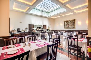 Daily buffet breakfast (EUR 15 per person) - Hotel Diocleziano (Rome)