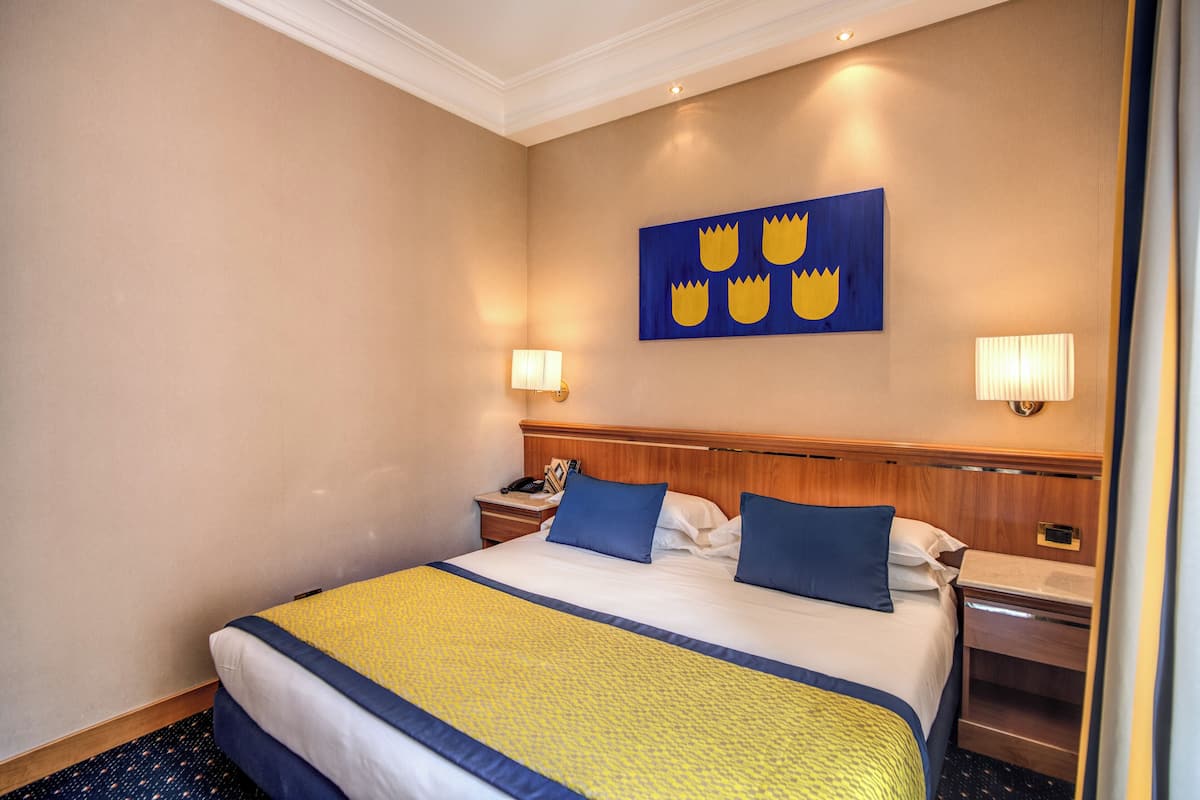 Hypo-allergenic bedding, memory foam beds, minibar, in-room safe