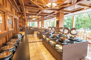 Frukost serveras