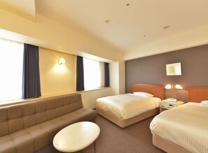 In-room safe, desk, soundproofing, iron/ironing board