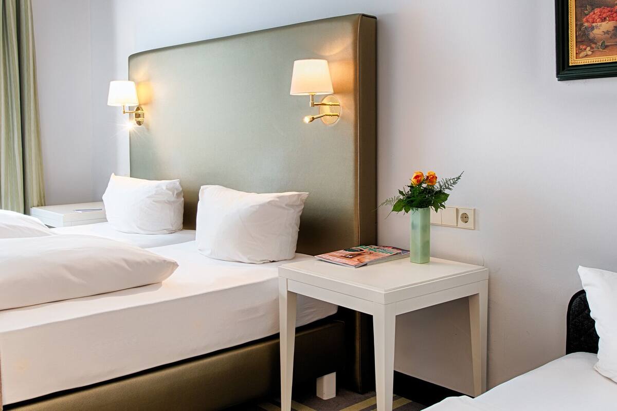 family room, connecting rooms | in-room safe, desk, iron/ironing board, free wifi