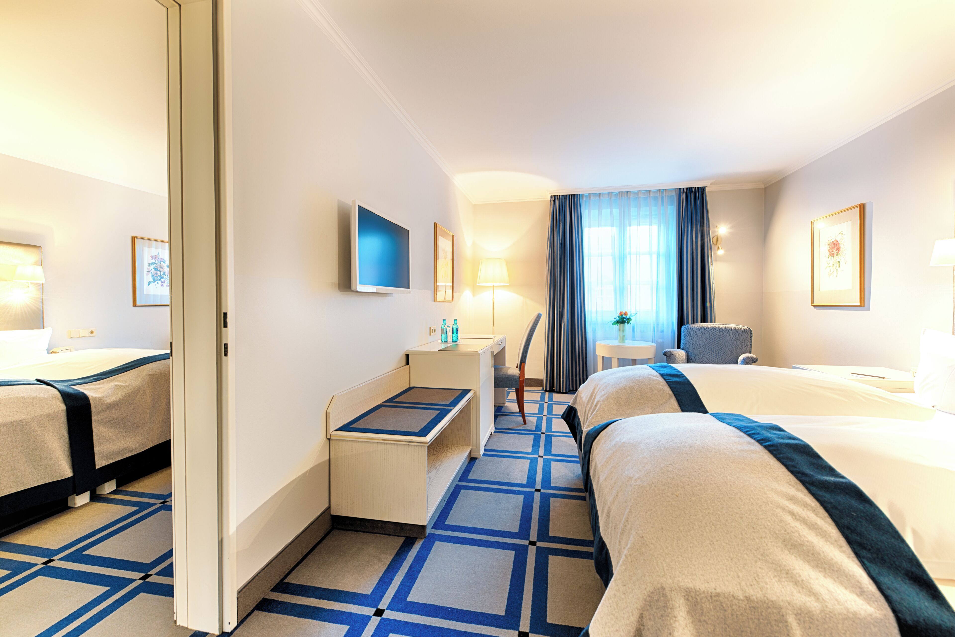 family room, connecting rooms | in-room safe, desk, iron/ironing board, free wifi