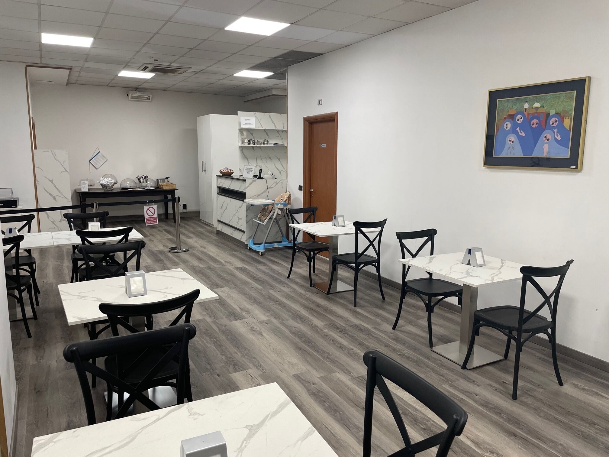 Daily buffet breakfast (EUR 8 per person)