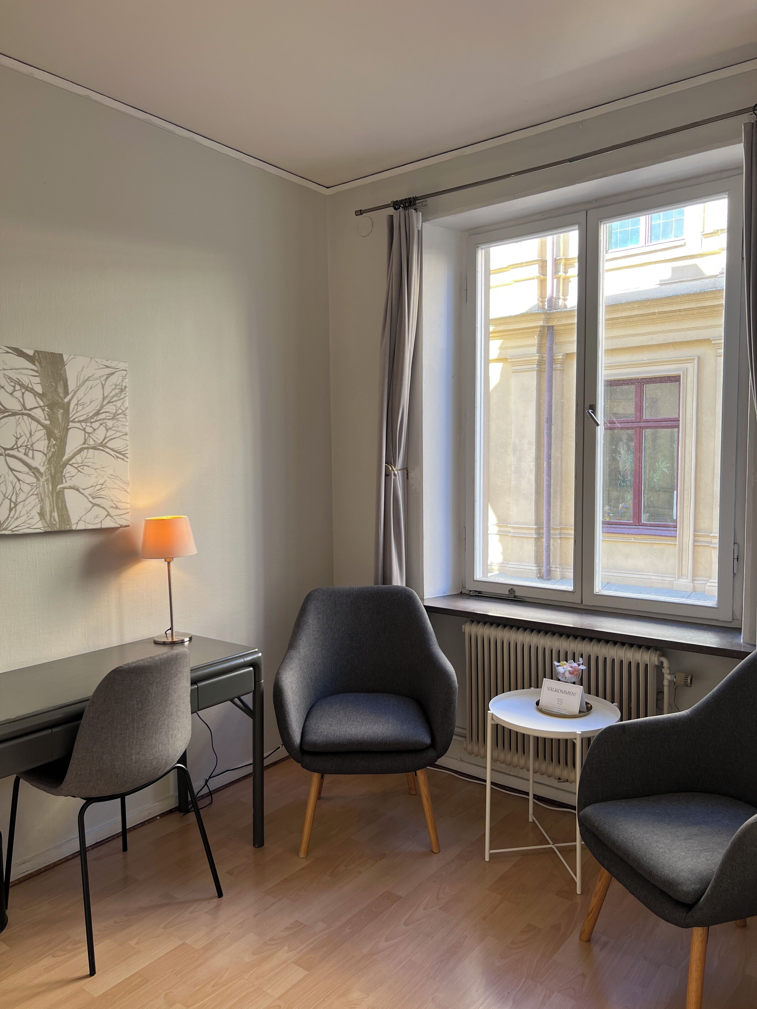 standard double room | 1 bedroom, premium bedding, individually furnished, desk