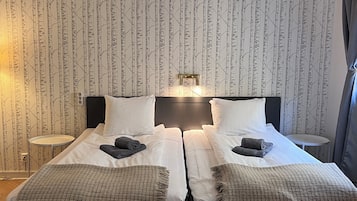 Standard Double Room | 1 bedroom, premium bedding, individually furnished, desk