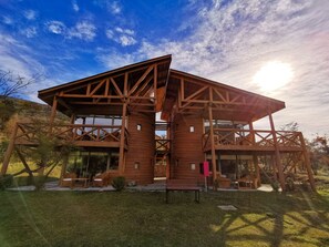 Design Room | Sengetøy av topp kvalitet, dundyner og skrivebord for bærbar PC