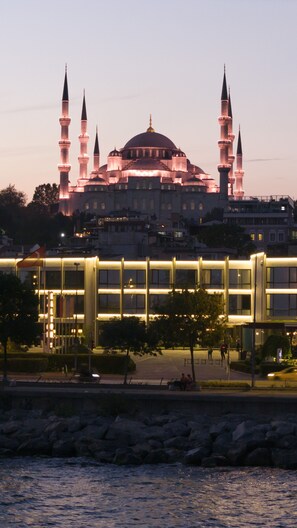 Front of property - Kalyon Hotel Istanbul (Istanbul)