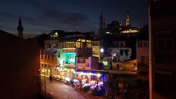 Quang cảnh đường phố