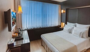 Standard Room | Minibar, in-room safe, desk, laptop workspace - Kalyon Hotel Istanbul (Istanbul)