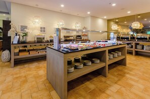 Daily continental breakfast for a fee - TURIM Estrela do Vau Hotel (Portimão)