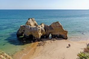 Beach nearby, beach shuttle - TURIM Estrela do Vau Hotel (Portimão)